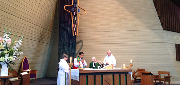 On Sunday 8 September, Bishop Nestor spoke at St Saviour's in Glen Osmond with parish priest the Rev'd Dave McDougall playing the organ