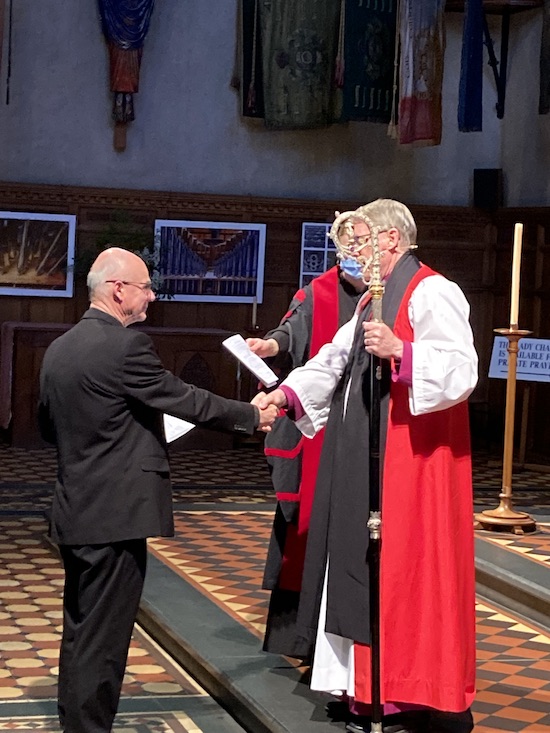 Archbishop Geoff Smith commissions the new South Australian Provincial Committee Chair, the Rev’d Paul Devenport at Evensong in St Peter’s Cathedral, Adelaide. © Meagan Schwarz/ABM.