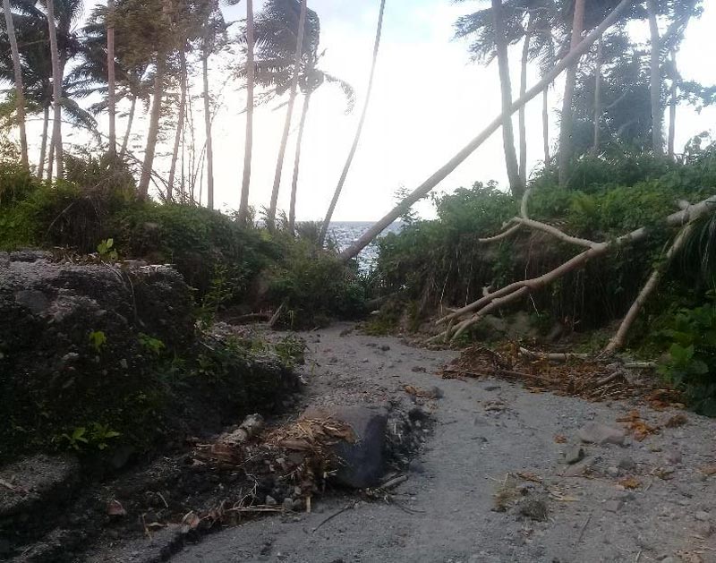 Coastal erosion in the Solomon Islands ©ACOM