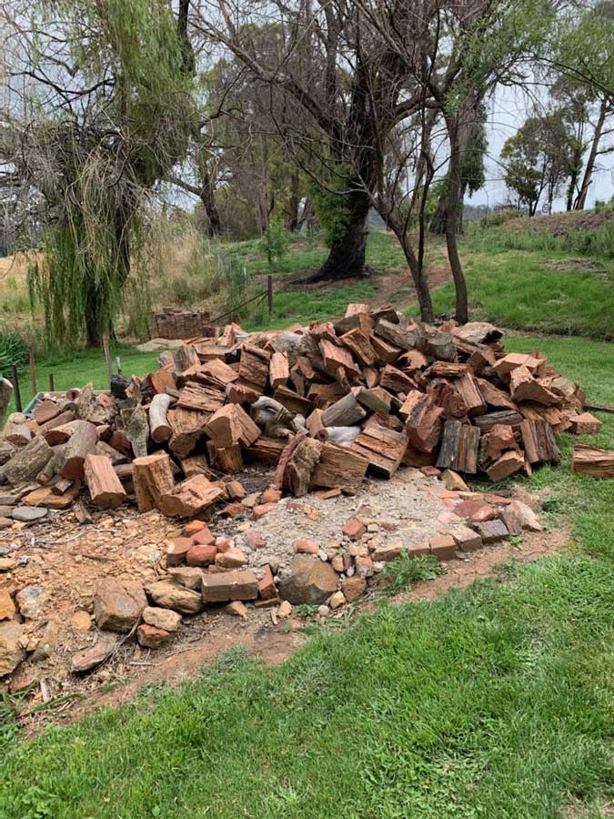 One of several deliveries of firewood to people affected by the bushfires, one year on ©Anglicare NSW South, NSW West & ACT