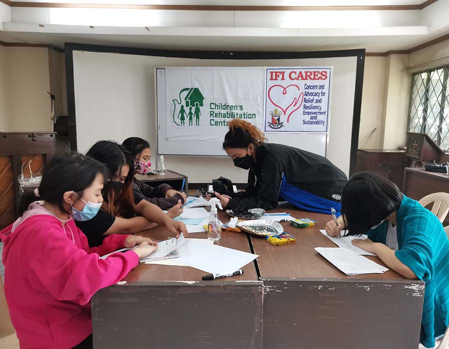 IFI volunteers organised activities for vulnerable children following Typhoon Ulysses last November. © IFI church.