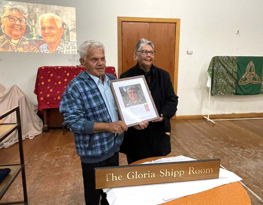 Presentation by churchwardens Narelle Lloyd and Tony Whitehead, and parish priest, Rev’d Brett Watterson of a gift of appreciation, and naming of a room “The Rev’d Gloria Shipp Room”, Dubbo. © Jen Powe.