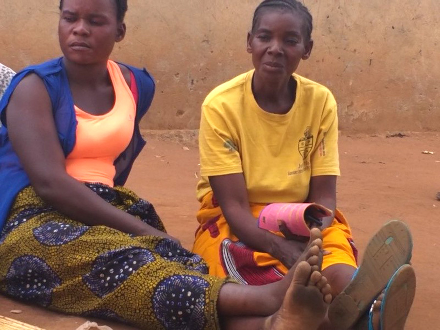 Esther (right) telling her story. ©YWCA, Zambia (ABM’s monitoring consultant in Zambia)