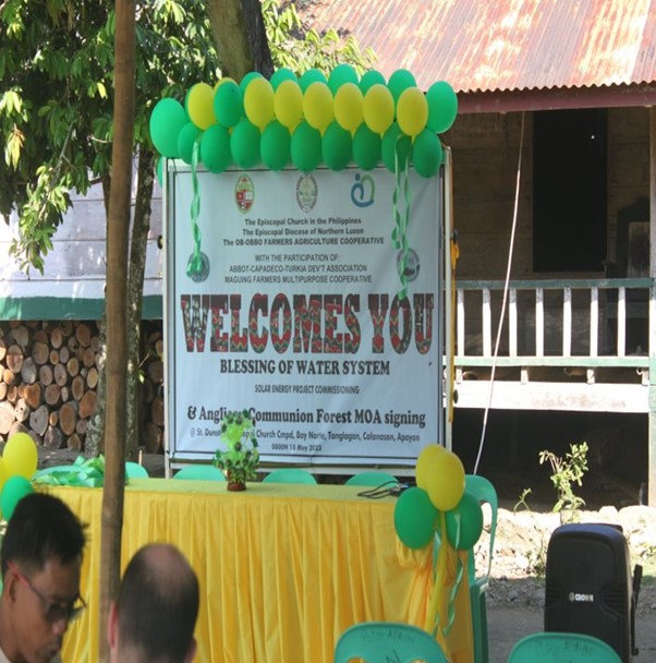 The opening of a new water system which was funded not by E-CARE itself, but by two community organisations which are already part of the Receivers to Givers program. These two organisations had already been “receivers” and have now turned into “Givers”. © E-CARE. Used with permission.