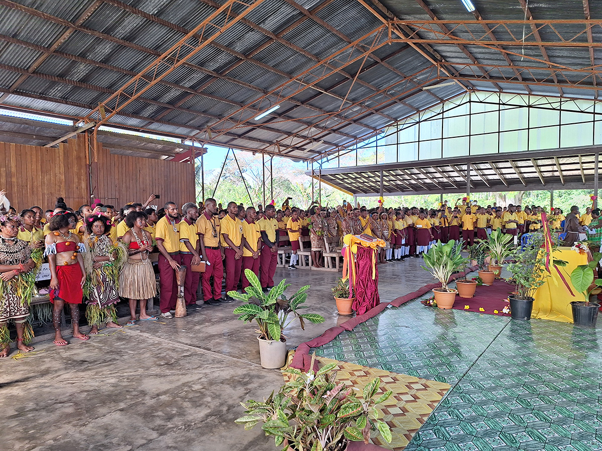 Martyrs School students in the chapel for the service. © Paul Devenport, ABM.